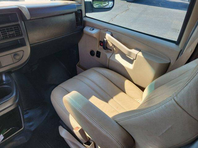 2017 Chevrolet Express 2500