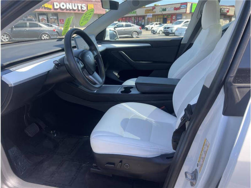 2022 Tesla Model Y Long Range