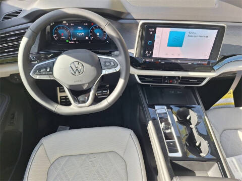 2026 Volkswagen Atlas Cross Sport SEL Premium R-Line 4Motion