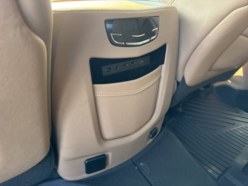 2020 Cadillac Escalade Platinum