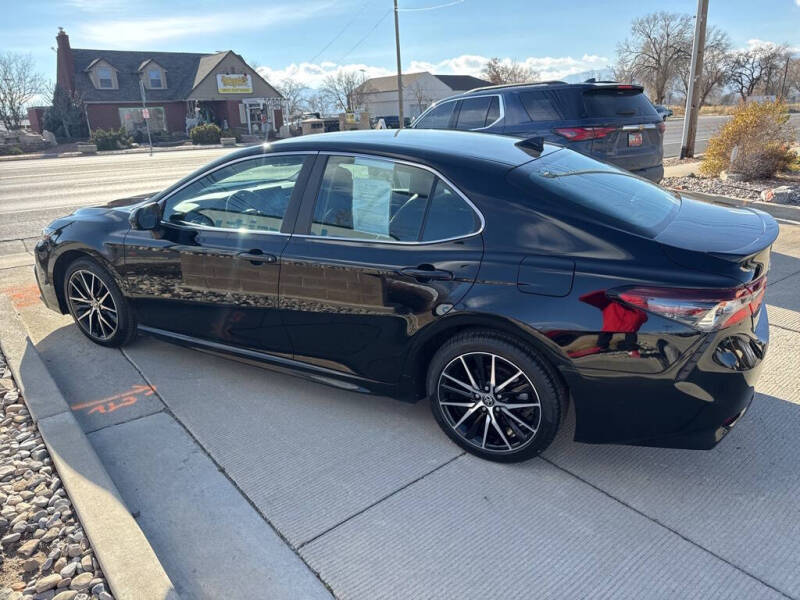 2021 Toyota Camry SE