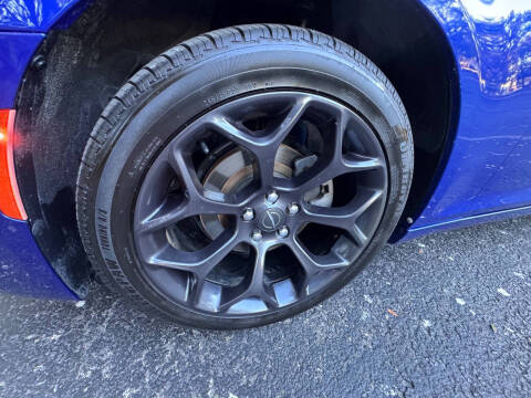 2020 Chrysler 300 Touring L