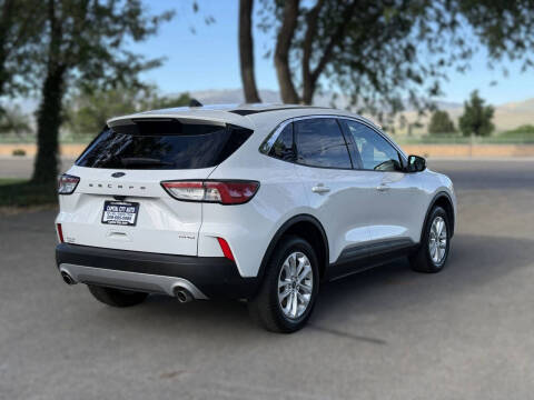 2021 Ford Escape SE