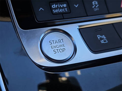 2019 Audi Q8 quattro Premium Plus 55 TFSI