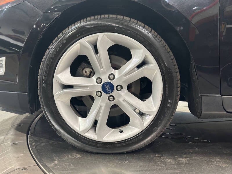 2011 Ford Taurus SHO