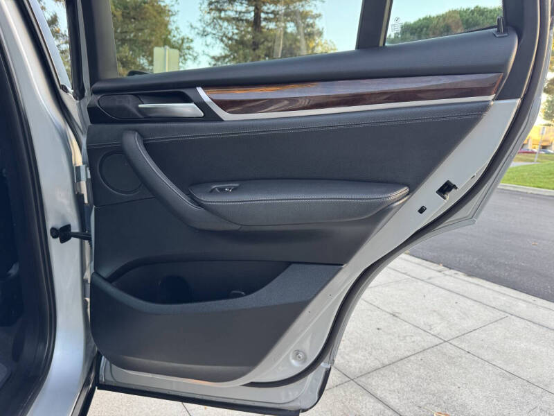 2017 BMW X3 sDrive28i