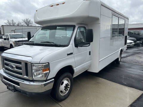 2015 Ford E-Series E-450 SD
