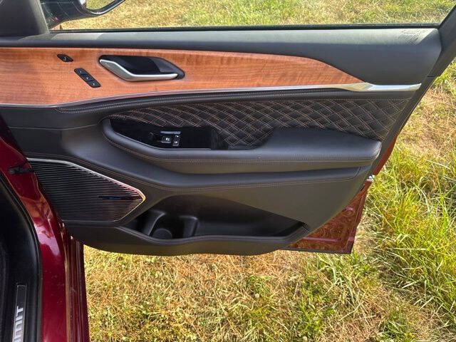 2023 Jeep Grand Cherokee Summit Reserve