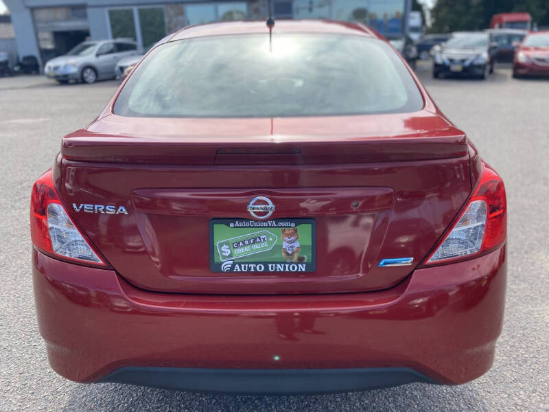 2015 Nissan Versa 1.6 S Plus