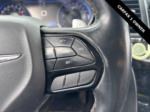 2018 Chrysler 300 S