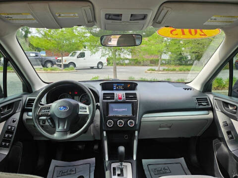 2015 Subaru Forester 2.5i