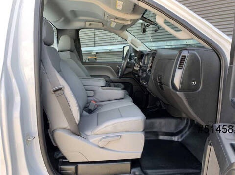 2023 Chevrolet Silverado 5500HD