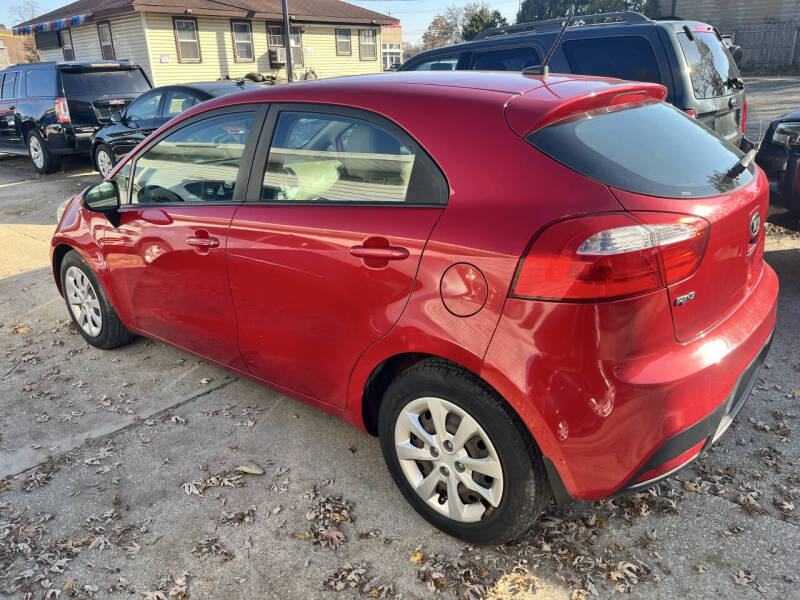 2015 Kia Rio 5-Door LX