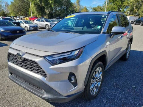 2022 Toyota RAV4 XLE Premium