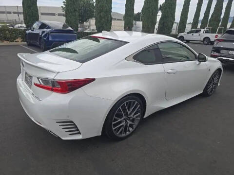 2017 Lexus RC 200t