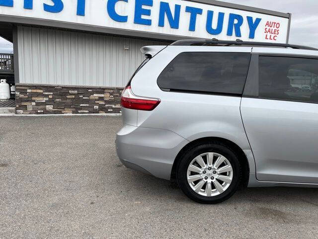 2017 Toyota Sienna