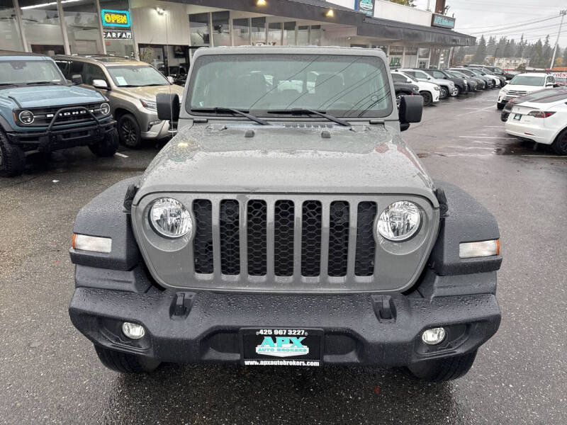 2020 Jeep Gladiator Sport