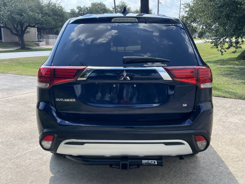 2020 Mitsubishi Outlander SE