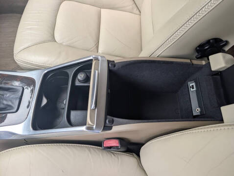 2013 Volvo XC70 T6 Premier Plus