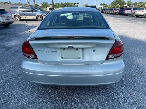 2006 Ford Taurus SEL