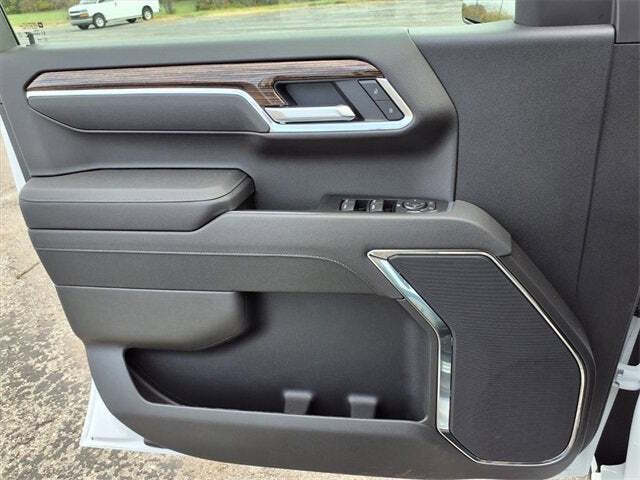 2026 GMC Sierra 1500 Elevation Standard