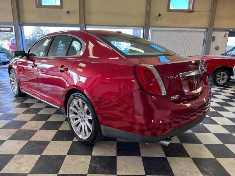 2011 Lincoln MKS