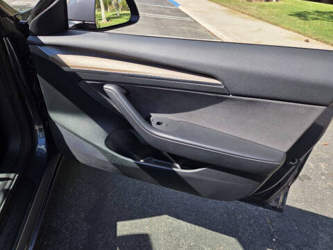 2023 Tesla Model 3 Performance