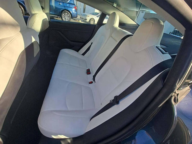 2023 Tesla Model 3 Performance