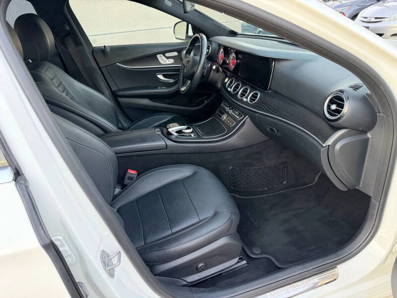 2018 Mercedes-Benz E-Class E 300