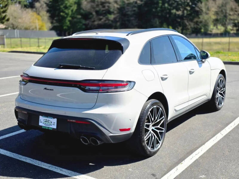 2023 Porsche Macan