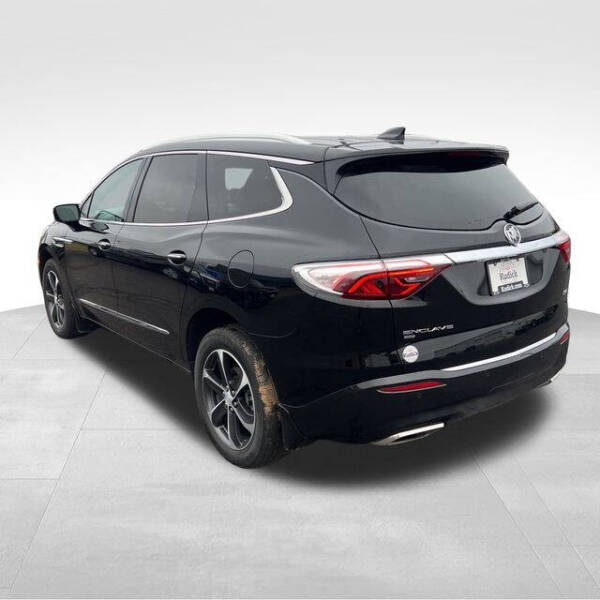 2022 Buick Enclave Essence