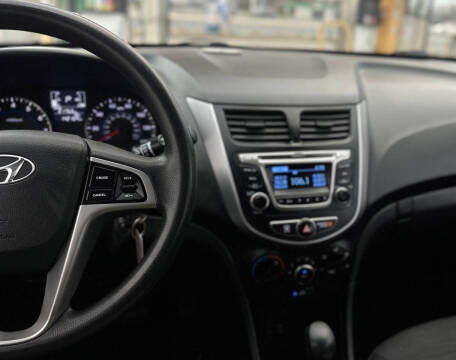 2017 Hyundai Accent SE