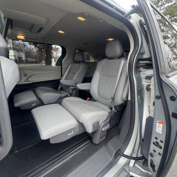 2021 Toyota Sienna Limited 7-Passenger