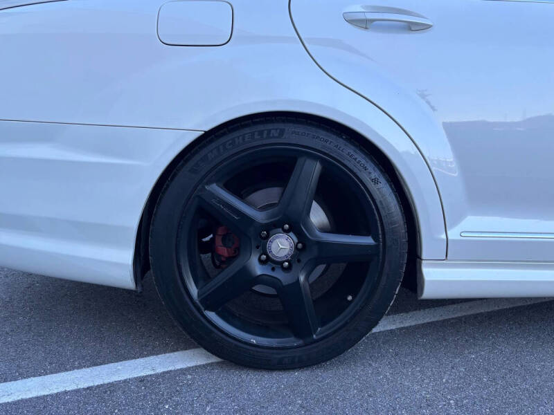 2011 Mercedes-Benz S-Class S 550