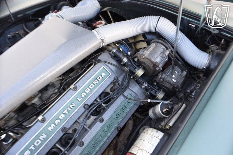 1976 Aston Martin V8 Vantage