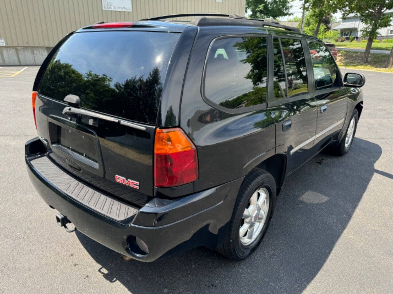 2007 GMC Envoy for sale at BRW Motorsports LLC in Derry, NH