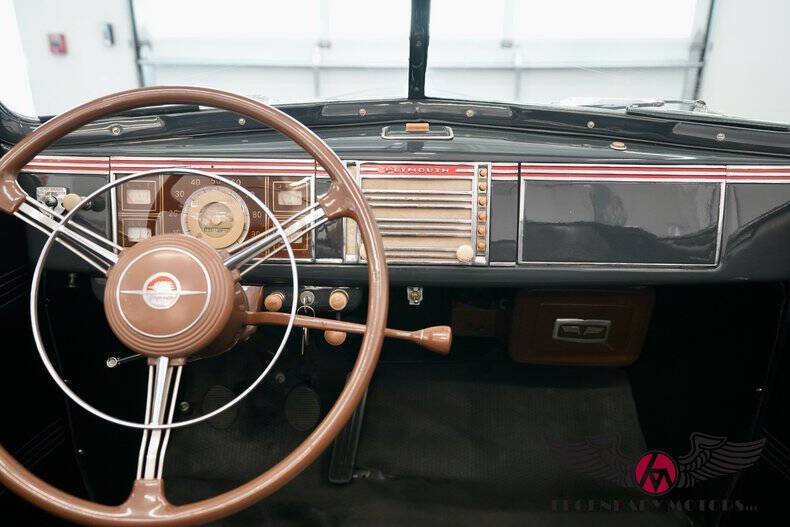 1939 Plymouth P8