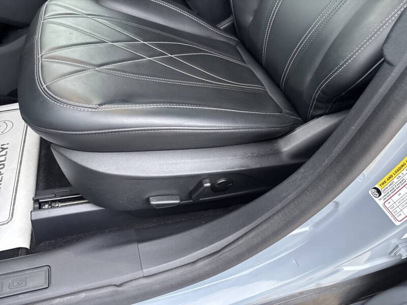 2024 Ford Mustang Mach-E Select