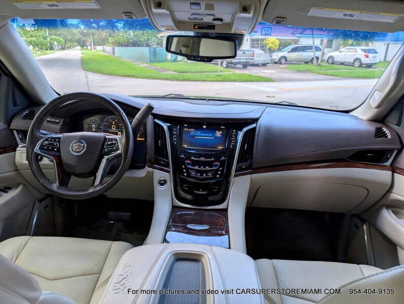 2015 Cadillac Escalade Luxury