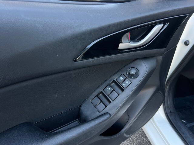 2016 Mazda MAZDA3 i Sport