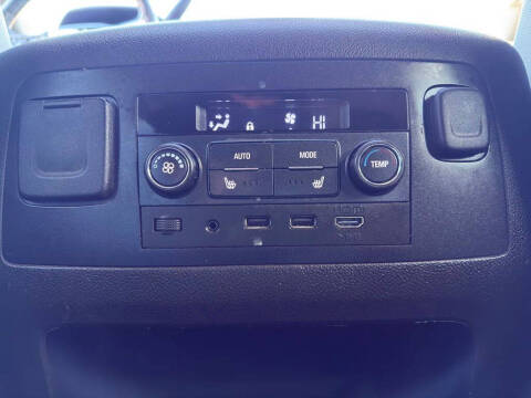 2017 GMC Yukon XL SLT