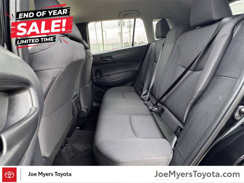 2025 Toyota Corolla Cross LE