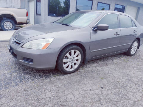 2007 Honda Accord for sale at The Car Cove, LLC in Muncie IN