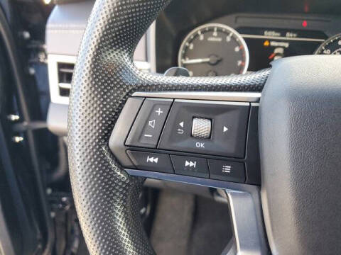 2024 Mitsubishi Outlander ES