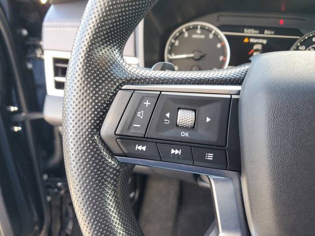 2024 Mitsubishi Outlander ES