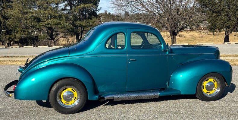 1939 Ford Deluxe