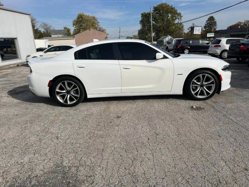 Image 2 of 2015 Dodge Charger R/T