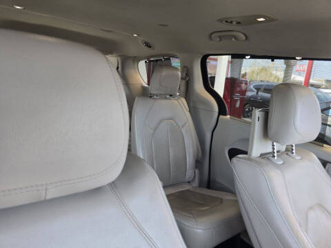 2019 Chrysler Pacifica Touring L Plus