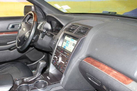 2017 Ford Explorer Platinum