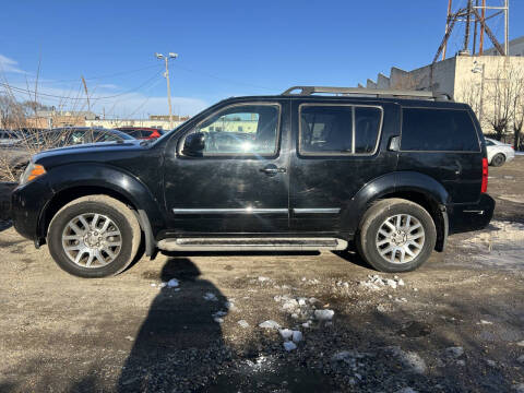 2012 Nissan Pathfinder LE